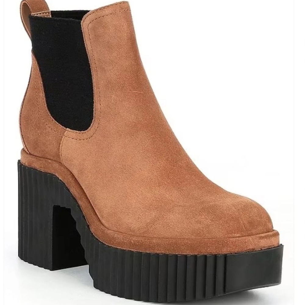 Gianni Bini Tan and Black Ankle Boots with Platform Sole